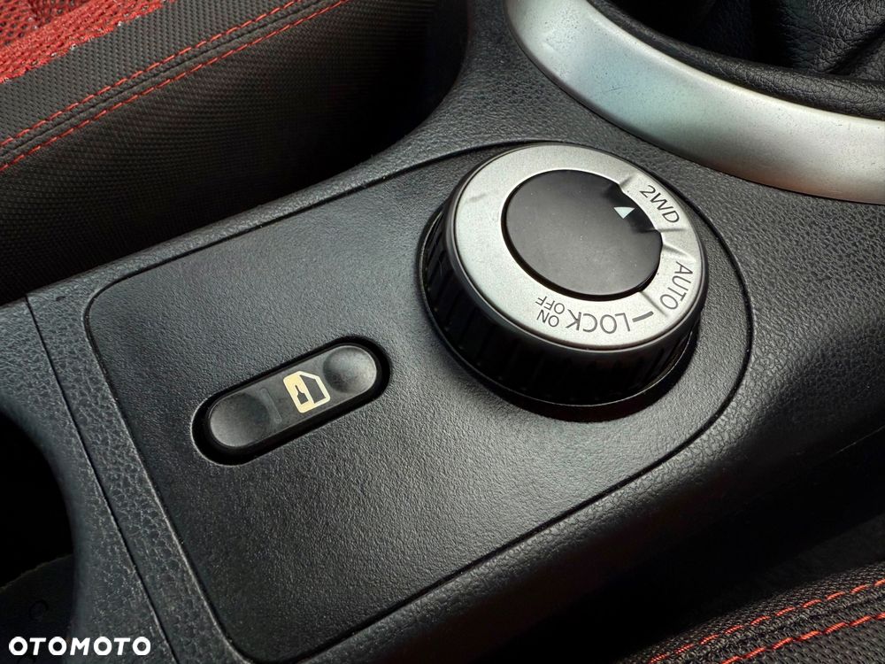 Nissan Qashqai 2.0 4 x 4 tekna - 8