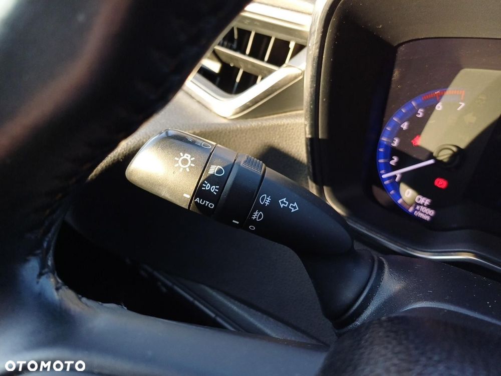 Toyota Corolla 1.8 Hybrid GPF Comfort - 19