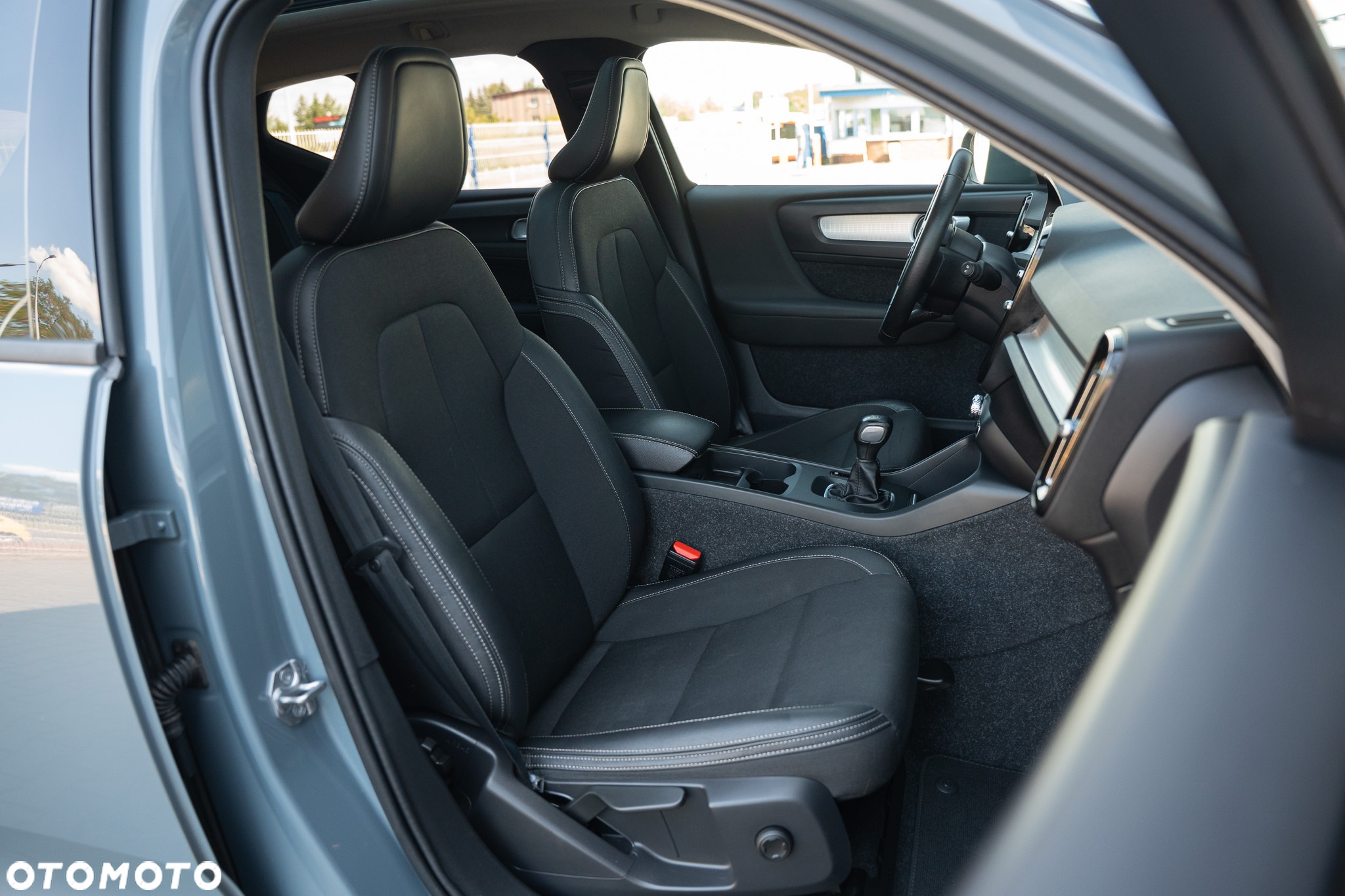 Volvo XC 40 D3 Momentum Pro - 25