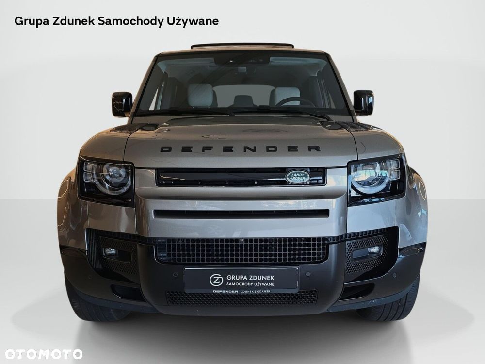 Land Rover Defender - 3