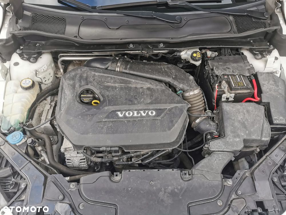Volvo V40 T2 - 27