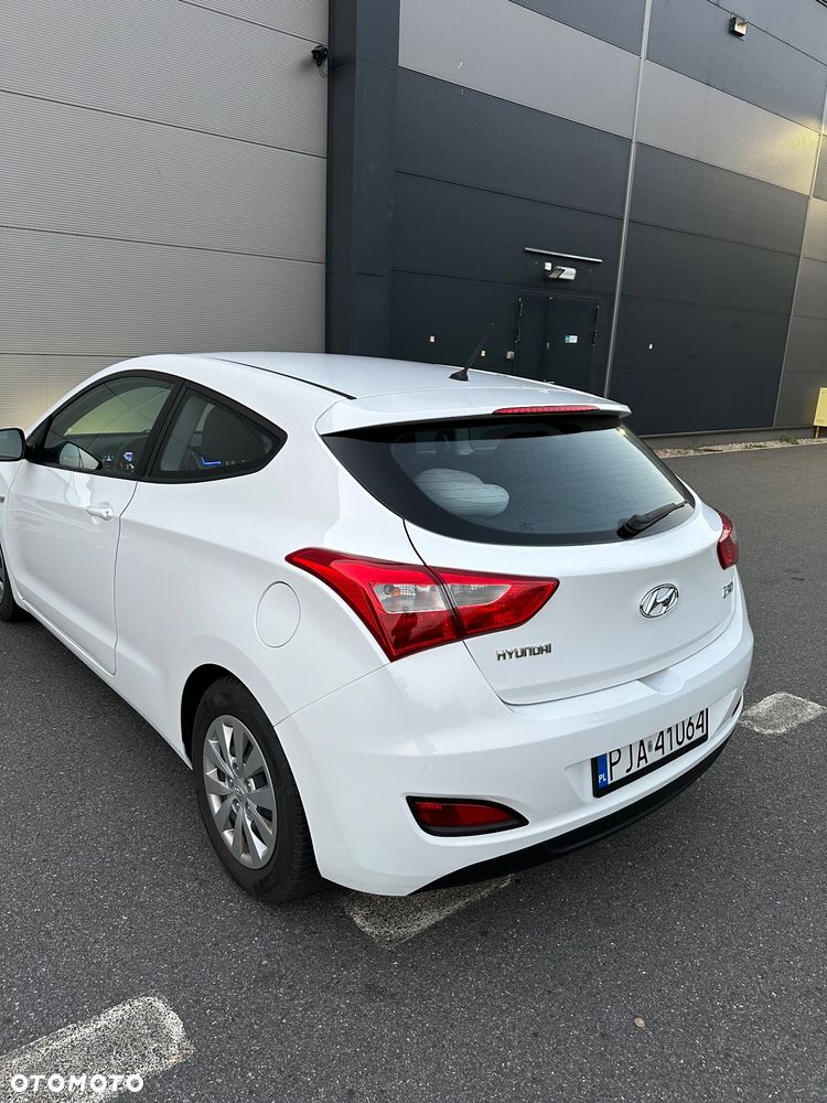 Hyundai i30 1.6 CRDi BlueDrive Comfort - 4