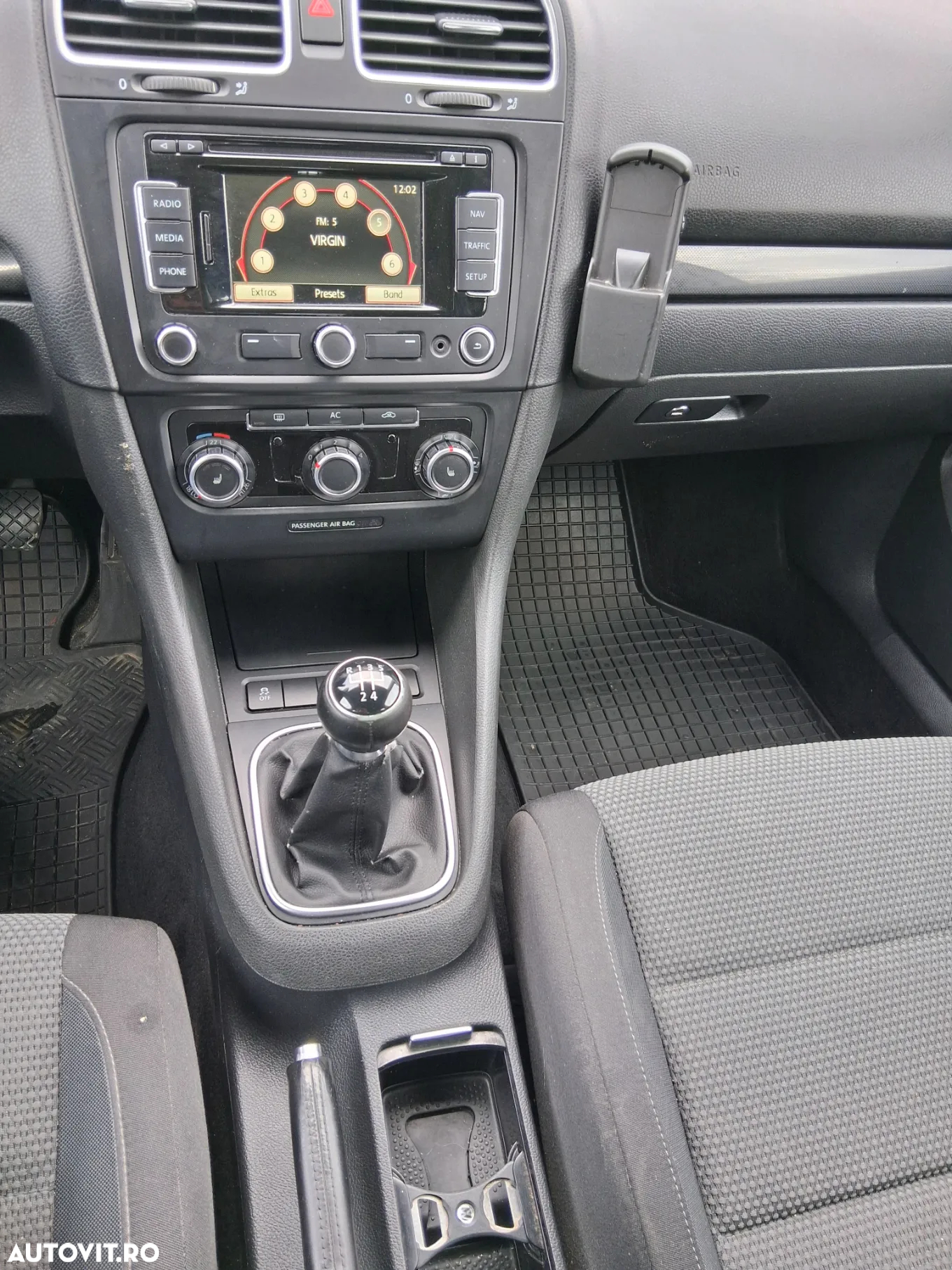 Volkswagen Golf 1.6 TDI DPF BMT Comfortline - 5