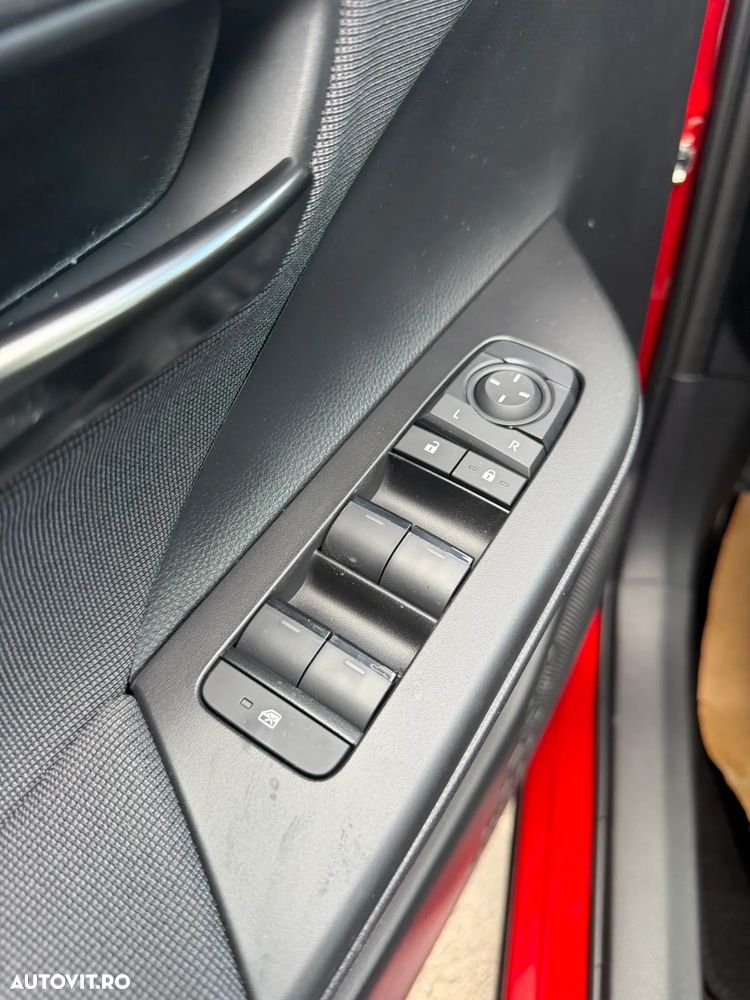 Toyota C-HR 1.8 HEV 140 CP 4x2 CVT Active - 11