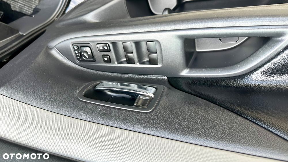 Mitsubishi Outlander 2.0 4WD Top - 9