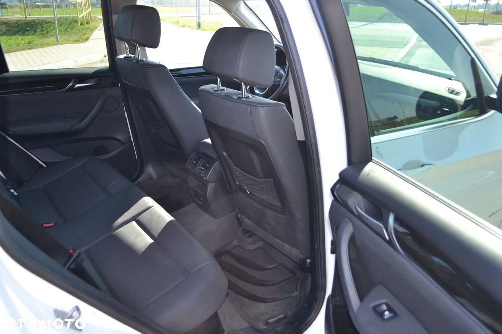 BMW X3 xDrive28i xLine - 19