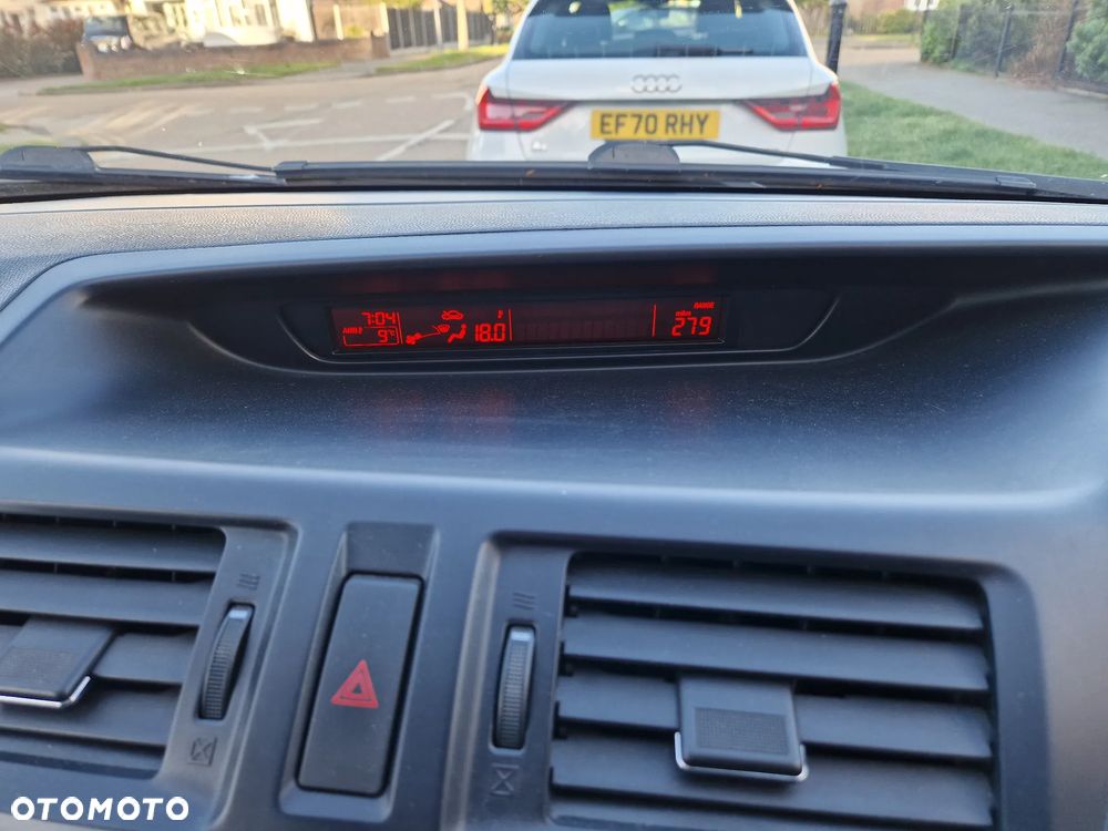 Mazda 5 - 26