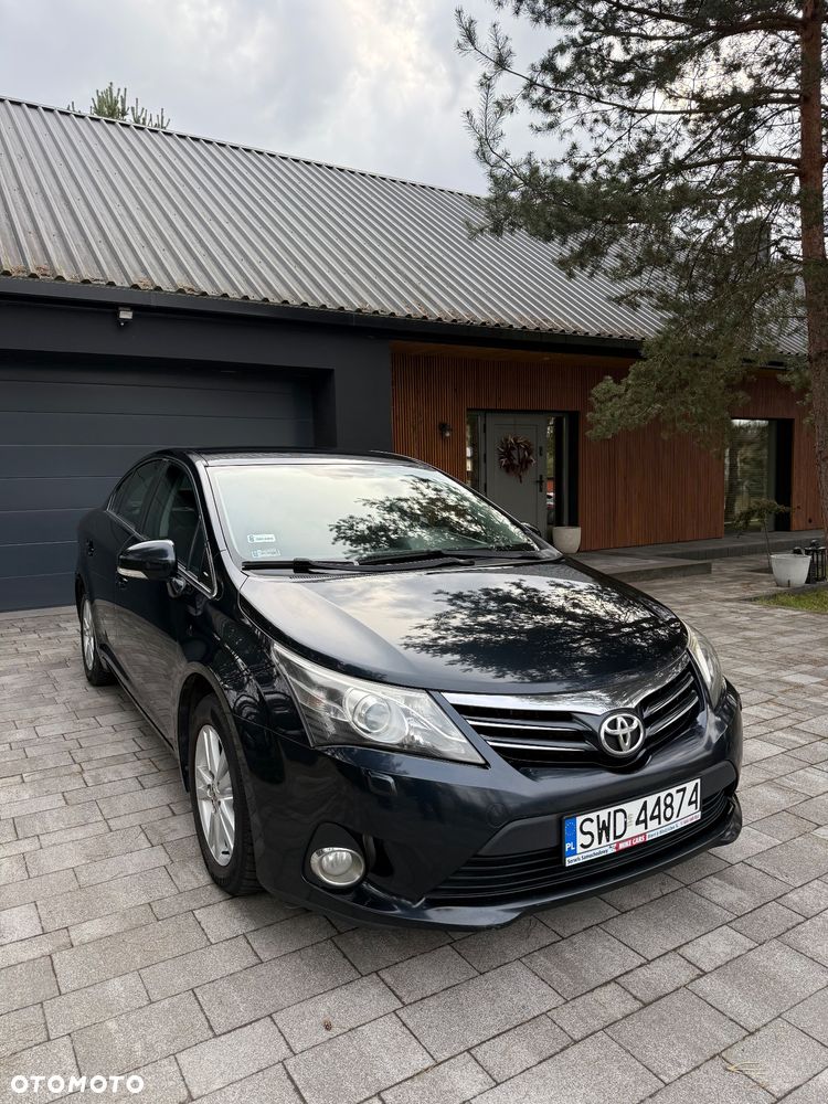 Toyota Avensis 1.8 Sol - 1