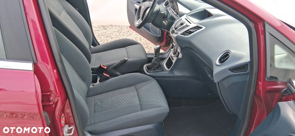 Ford Fiesta 1.25 Titanium - 10