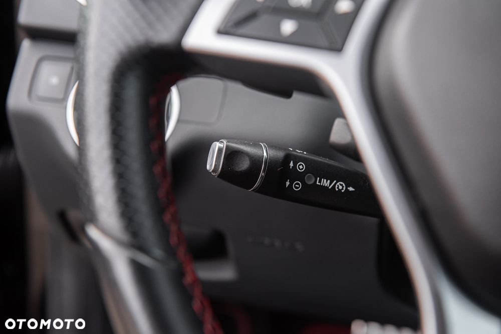 Mercedes-Benz Klasa C 200 7G-TRONIC Edition - 25