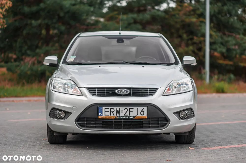 Ford Focus - 33
