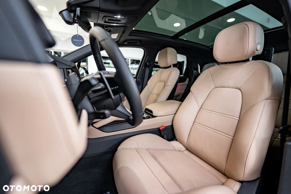 Porsche Cayenne Black Edition - 23