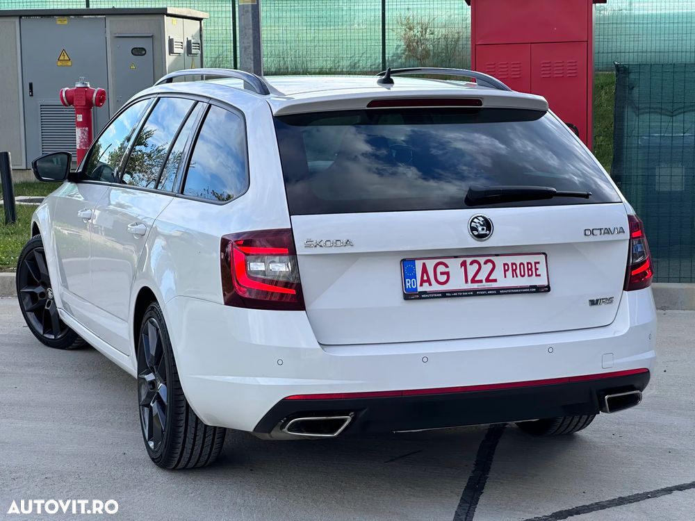 Skoda Octavia 2.0 TDI RS - 9