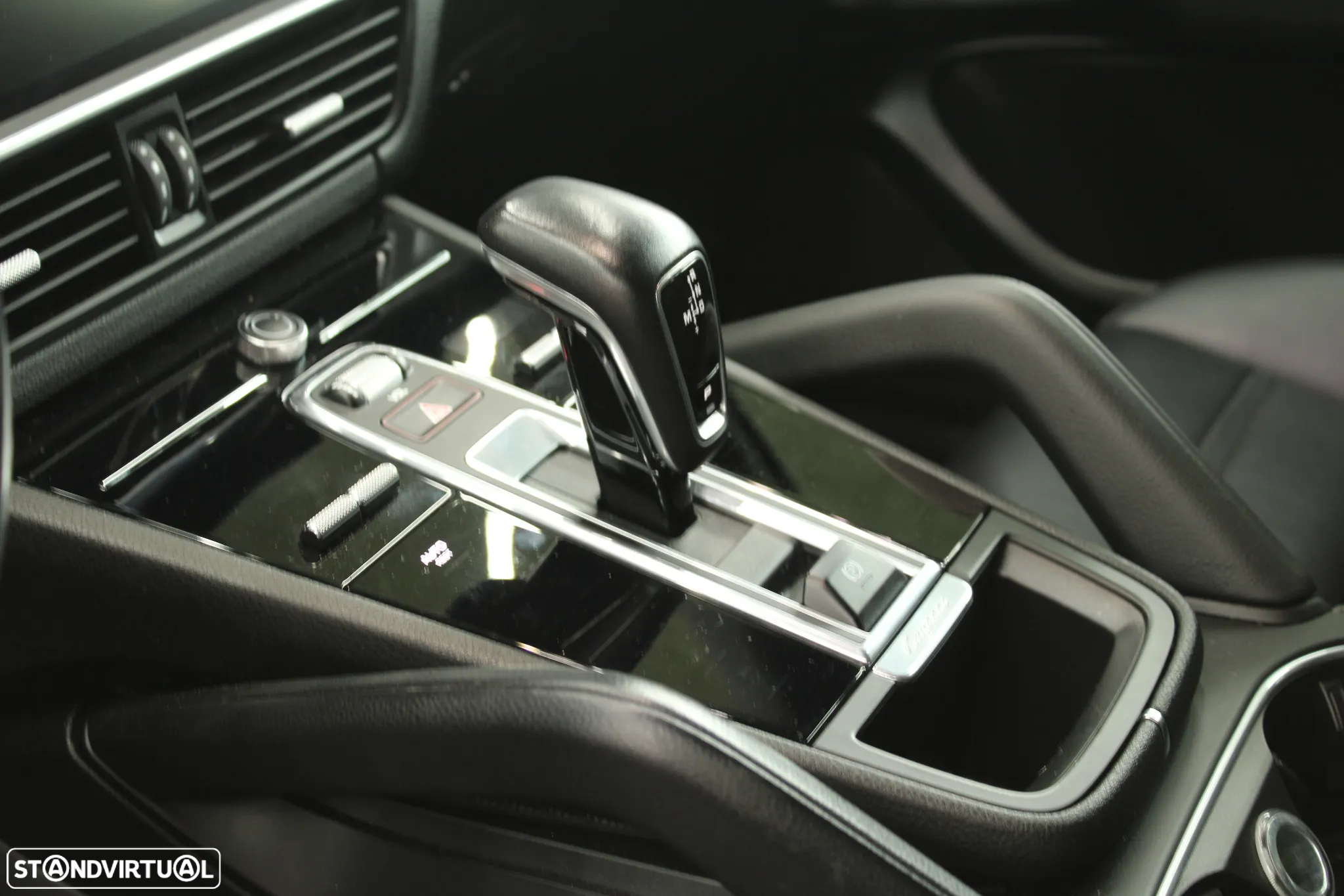 Porsche Cayenne Coupé E-Hybrid - 35