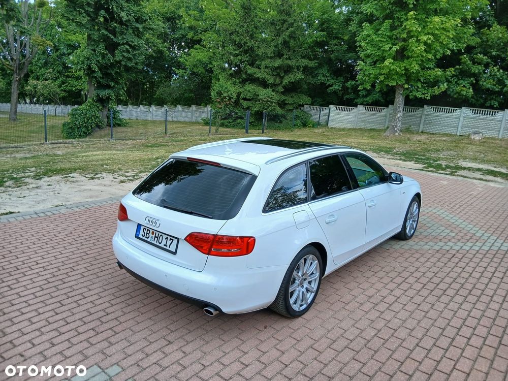 Audi A4 Avant 3.0 TDI DPF clean diesel quattro S tronic S line Sportpaket - 4
