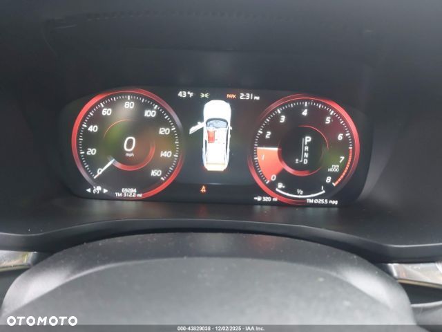 Volvo S60 T5 R-Design - 16