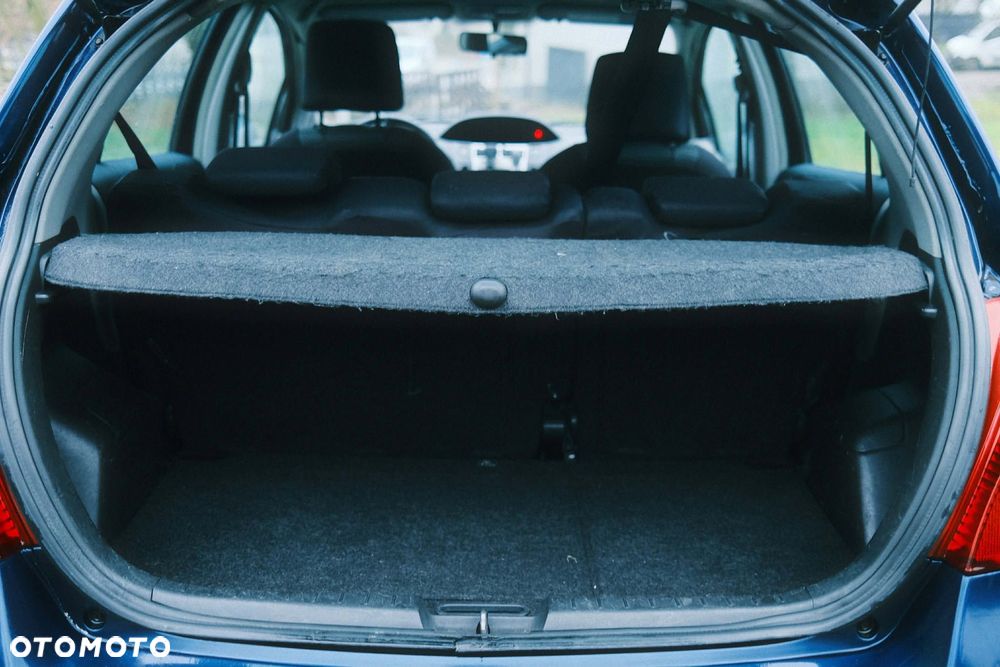 Toyota Yaris - 26
