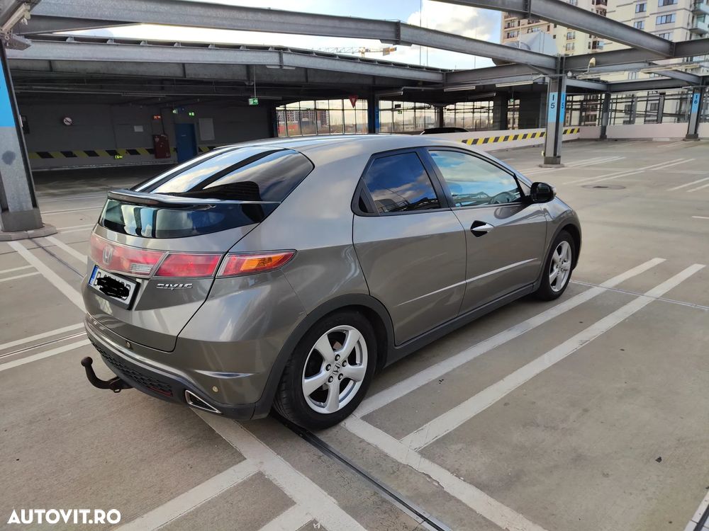 Honda Civic 1.8i-VTEC Comfort - 3