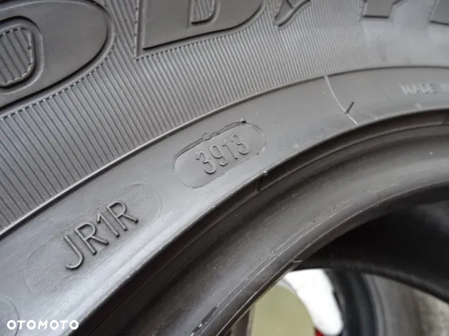 235/60/R17 102V Goodyear Efficient Grip - 9