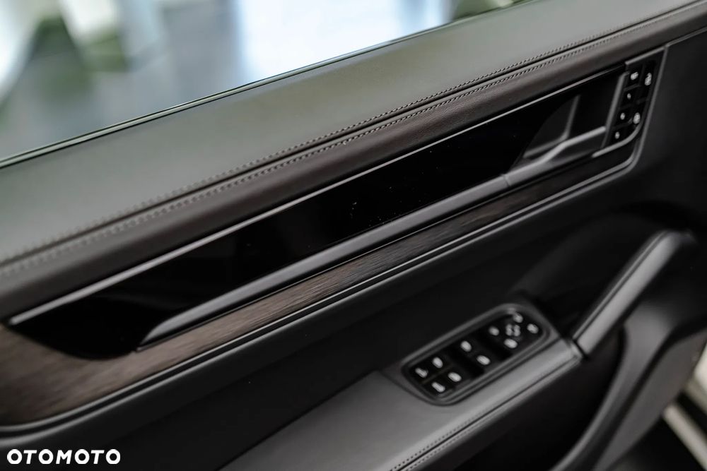 Porsche Cayenne Standard - 22