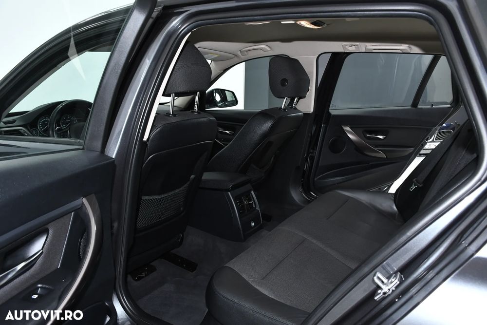 BMW Seria 3 320d Touring xDrive Aut. Modern Line - 7