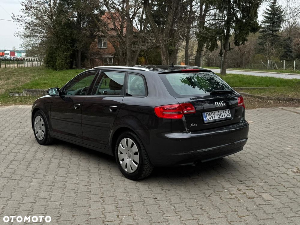 Audi A3 Sportback - 3