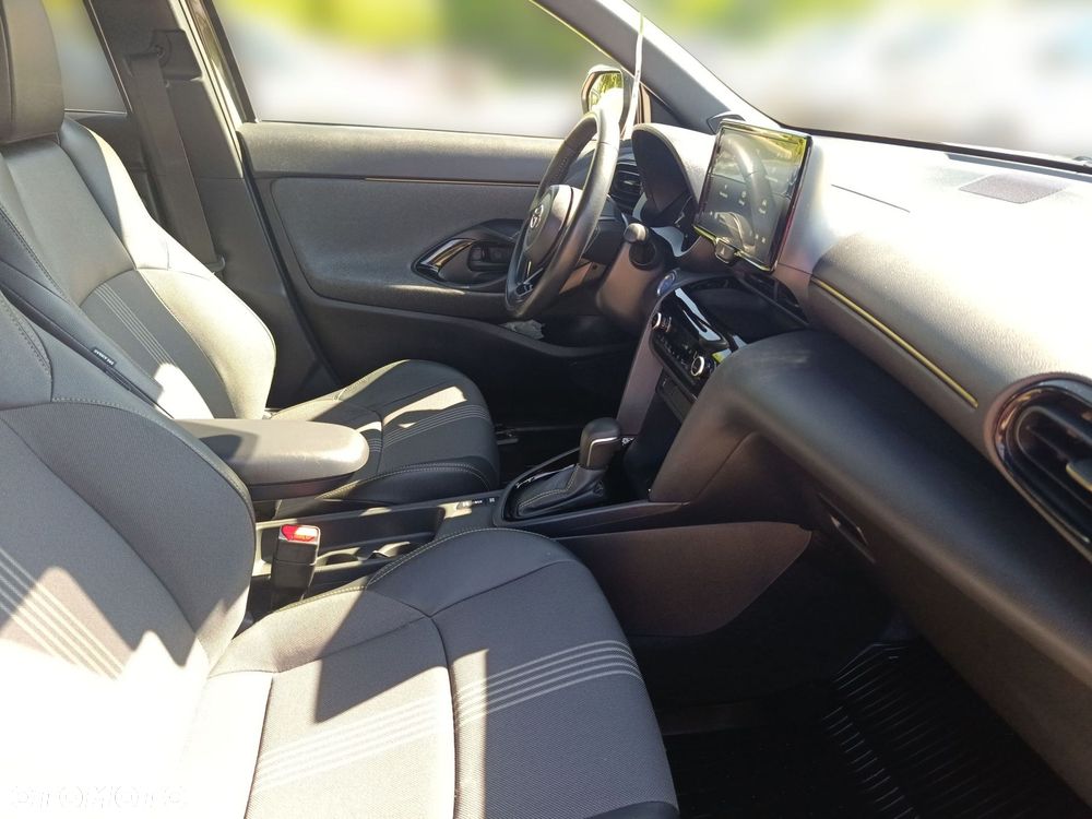 Toyota Yaris Cross Hybrid 1.5 Adventure - 10