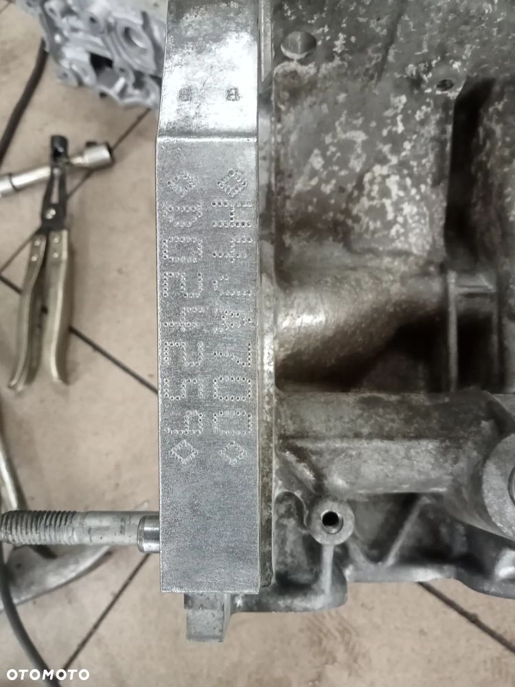 BLOK SILNIKA RENAULT 1.4 TCE H4JA700 - 10