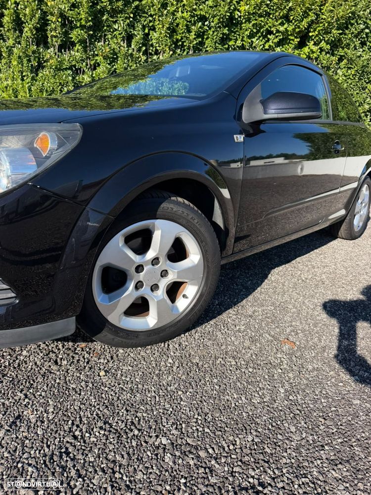 Opel Astra GTC 1.3 CDTi - 19