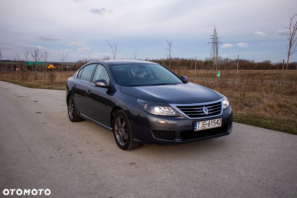 Renault Latitude - 8