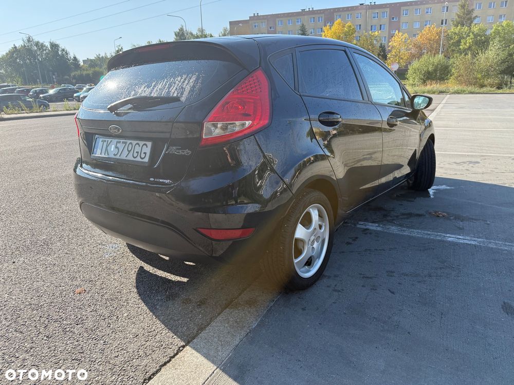 Ford Fiesta 1.25 Champions Edition - 4