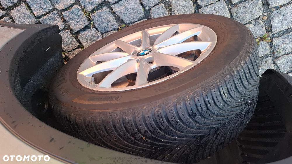 BMW X1 sDrive18i Advantage - 16