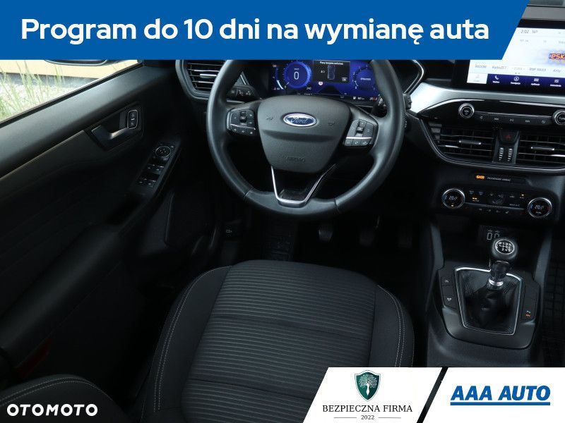 Ford Kuga - 9