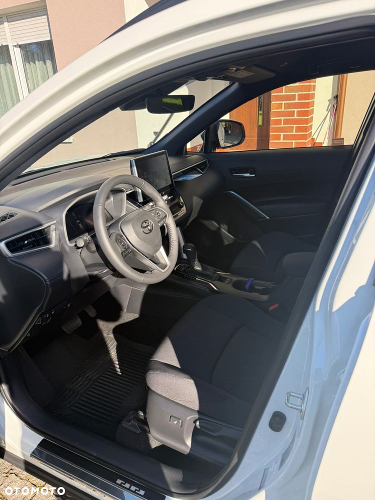 Toyota Corolla Cross - 15