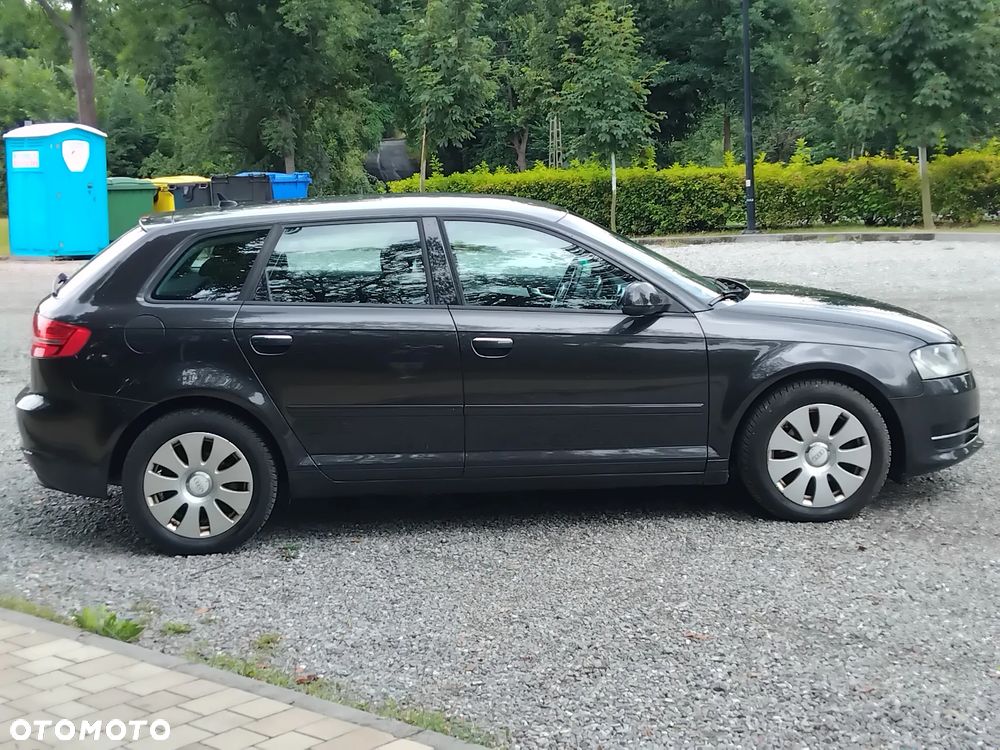 Audi A3 Sportback 1.8 TFSI Attraction - 4