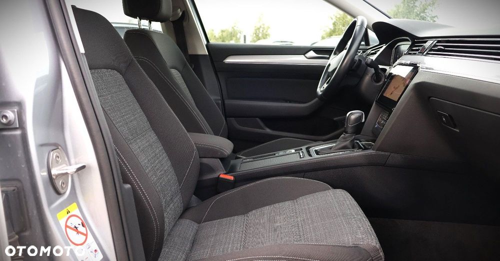 Volkswagen Passat Variant ver-variant-2-0-tdi-scr-dsg-4motion-business - 21