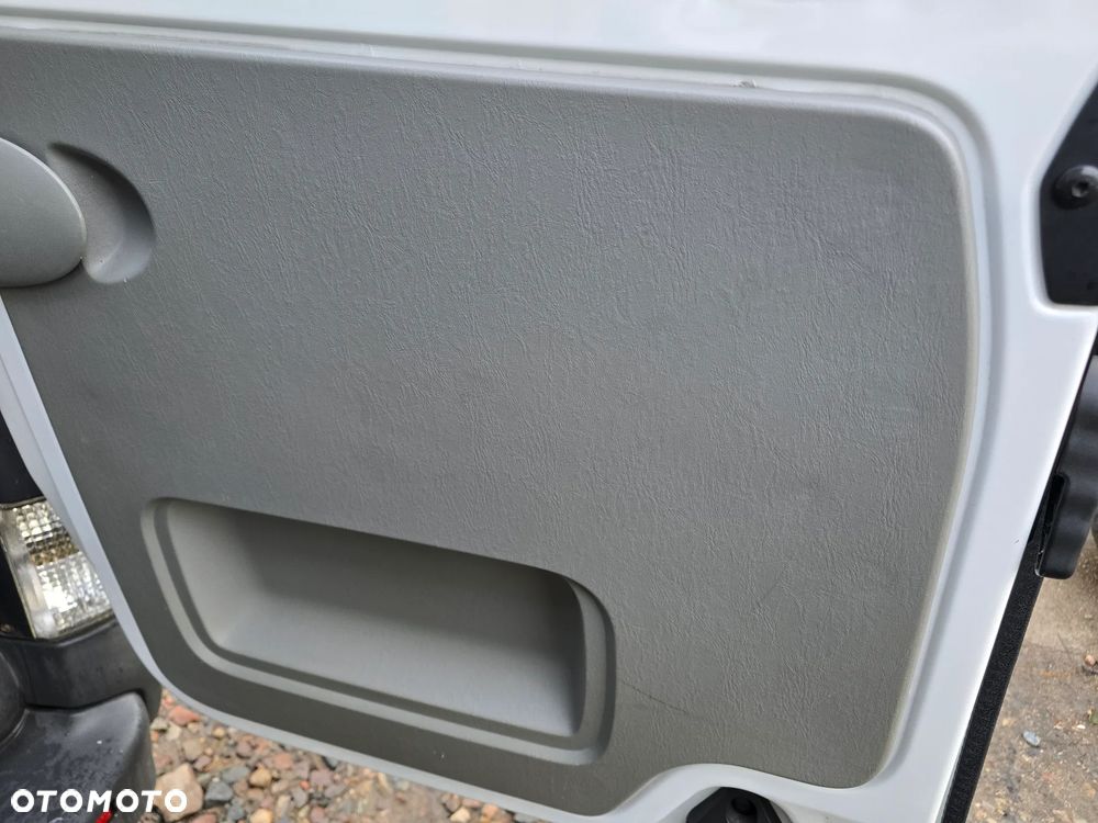 Opel Vivaro L2H1 - 11