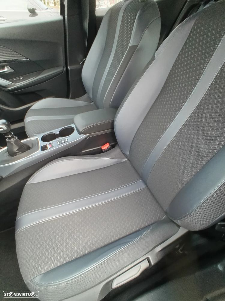 Peugeot 2008 1.2 PureTech Allure Pack - 16