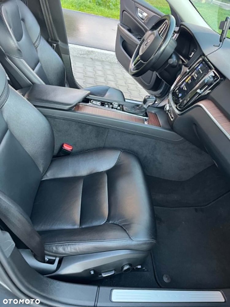 Volvo S60 T6 AWD Momentum Pro - 10