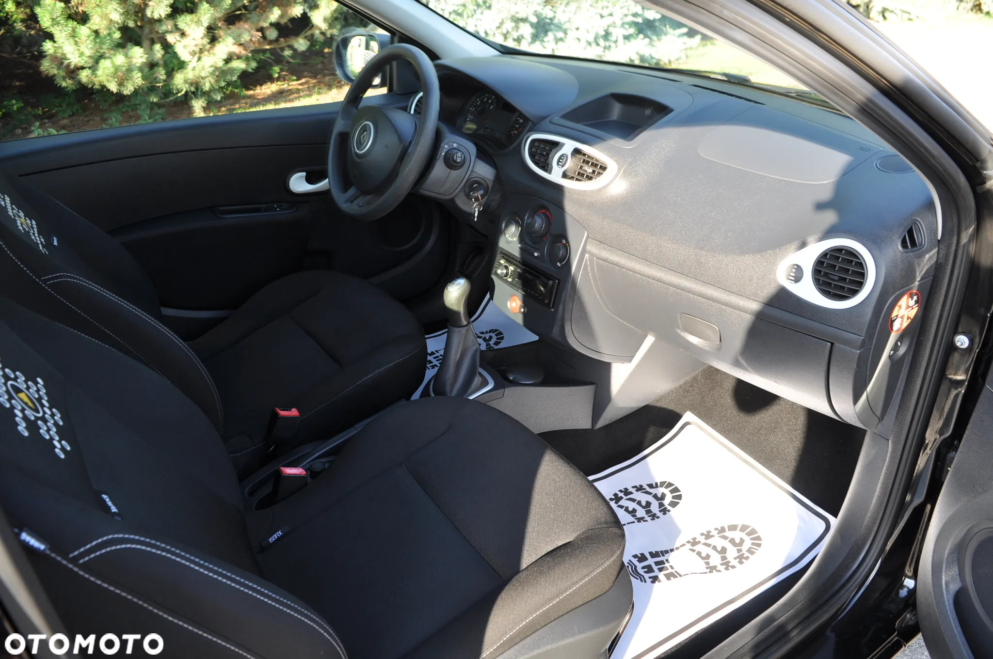 Renault Clio 1.2 16V 75 Yahoo - 25