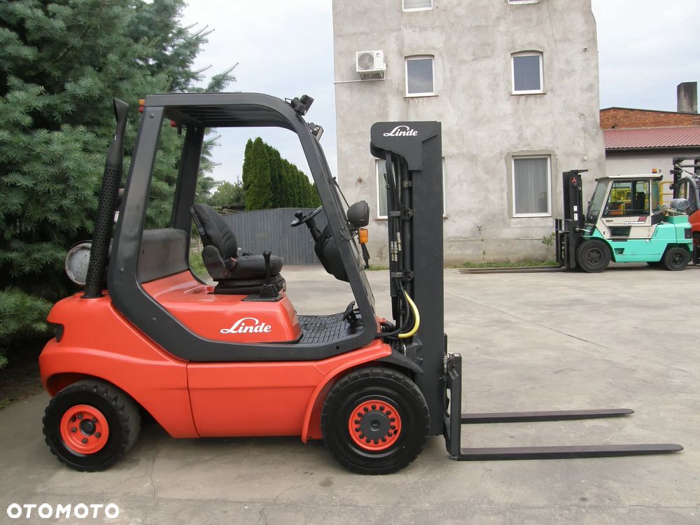 Linde H25T-03 TRIPLEX 4,60 z Niemiec - 17
