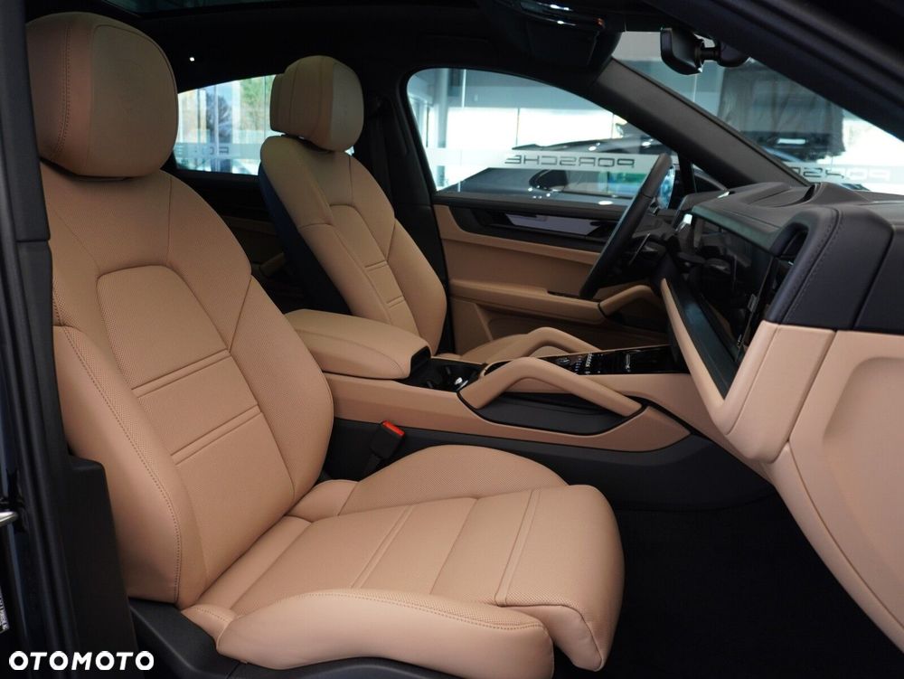 Porsche Cayenne E-Hybrid PHEV Black Edition - 30
