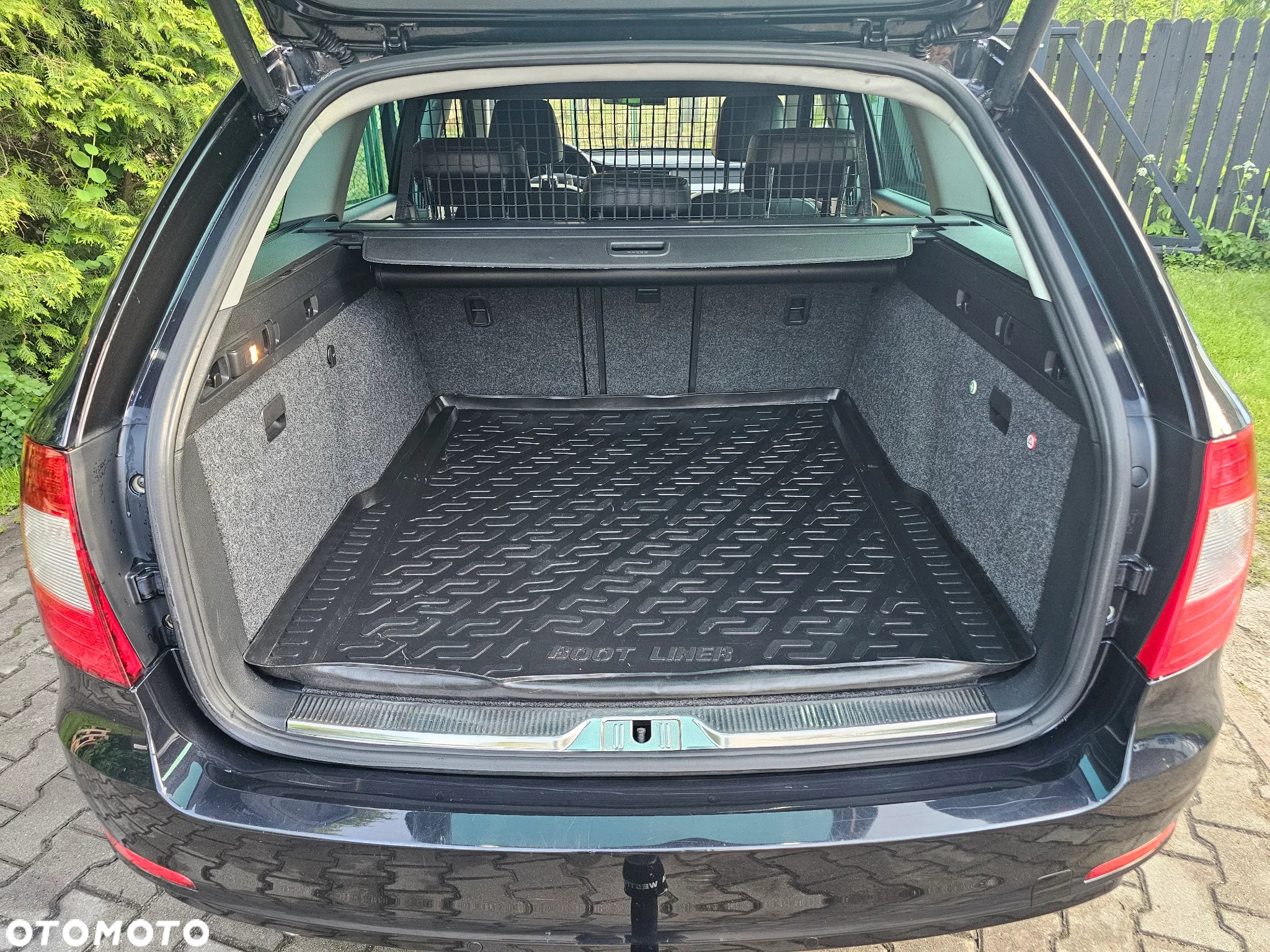Skoda Superb 2.0 TDI Elegance DSG - 29