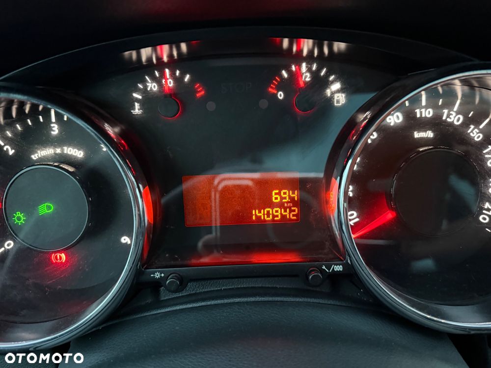 Peugeot 3008 1.6 HDi Style - 16