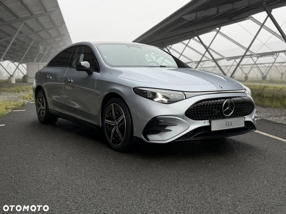 Mercedes-Benz CLA - 10