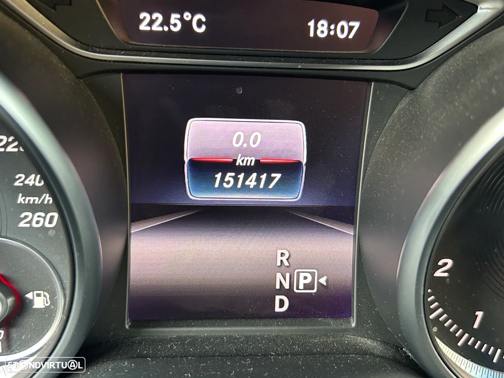 Mercedes-Benz CLA 180 - 15