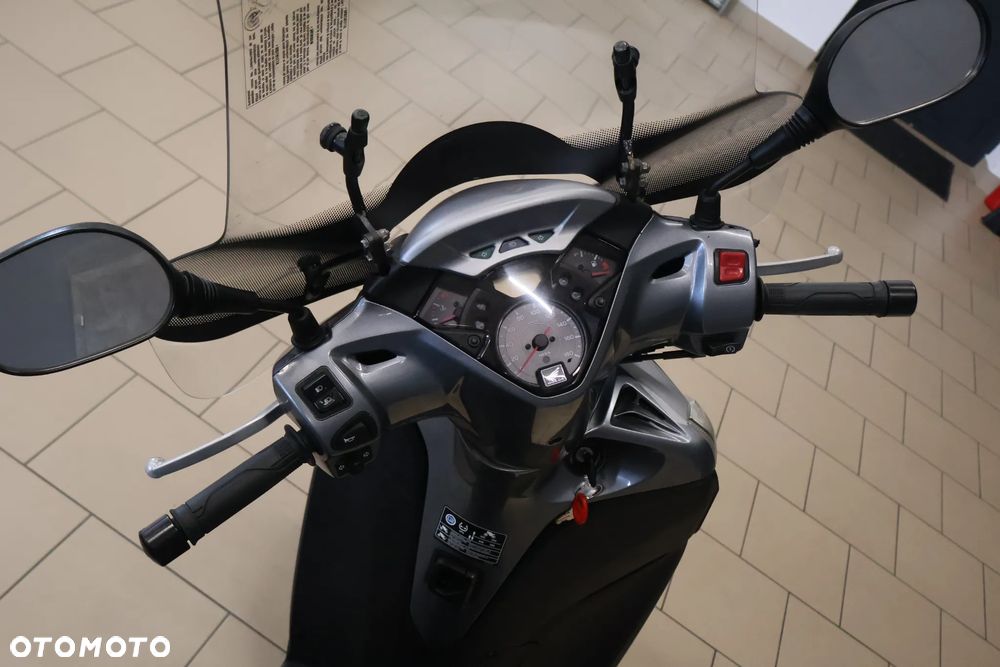 Honda SH - 4