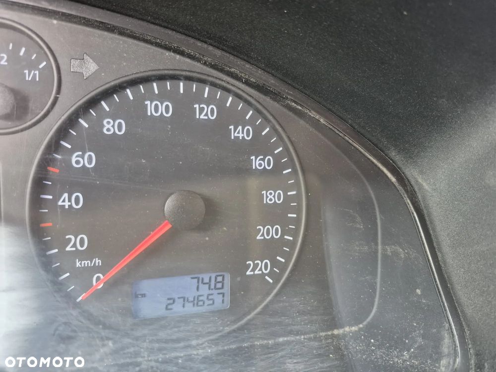 Volkswagen Transporter T5 TDI L1H1 - 11