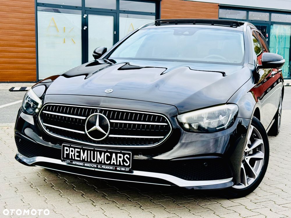Mercedes-Benz E-Class 2022 photo 2
