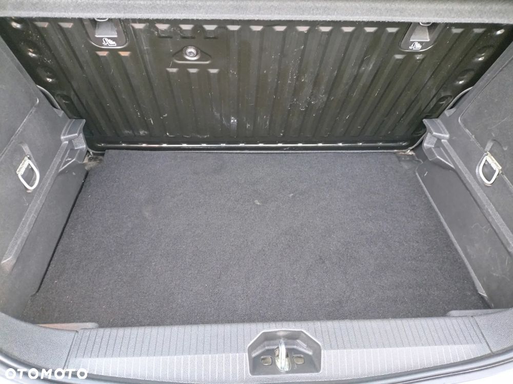 Opel Corsa 1.4 Enjoy - 21